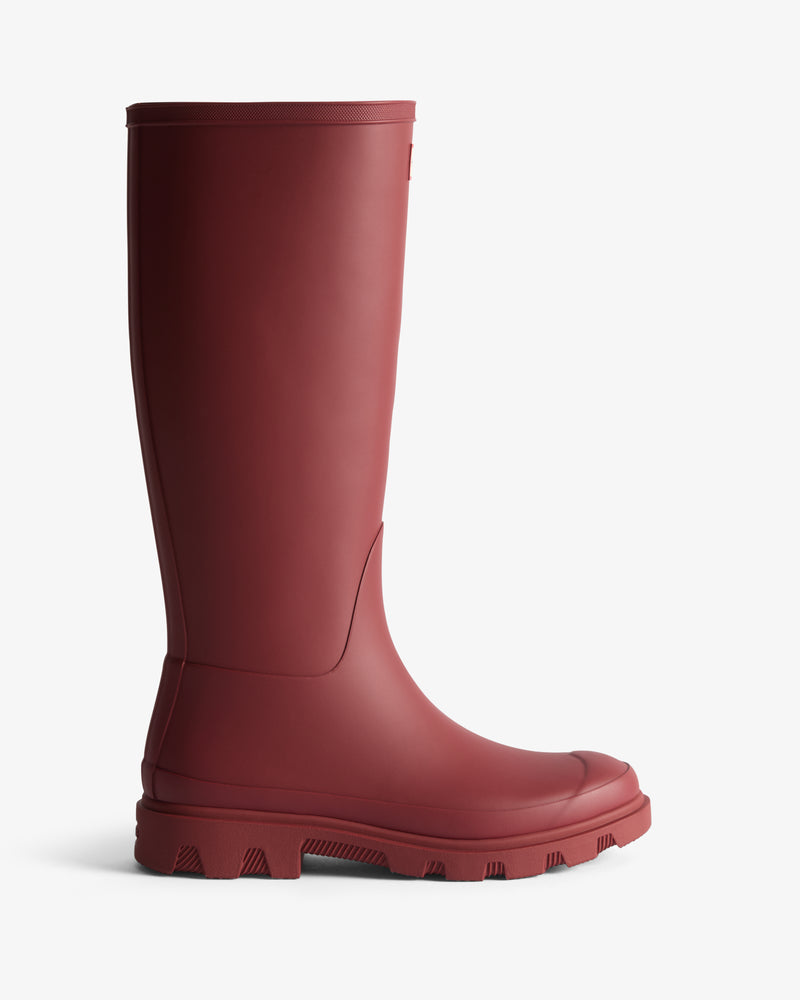 Displays the Red 'Hunter' branded Unisex Downpour Tall Wellington Boot