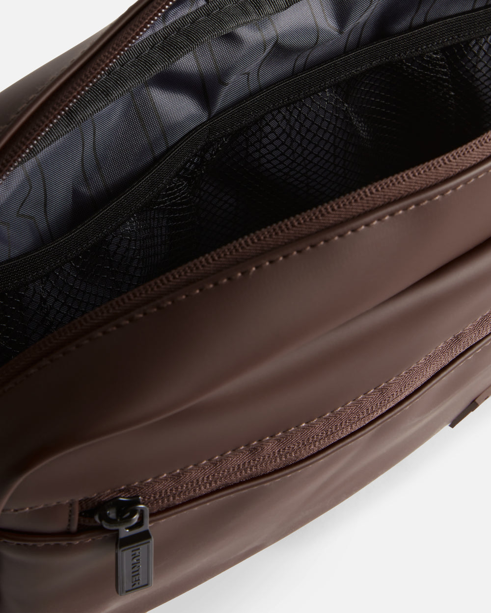 Unisex Chocolate Brown Portate Travel Bag
