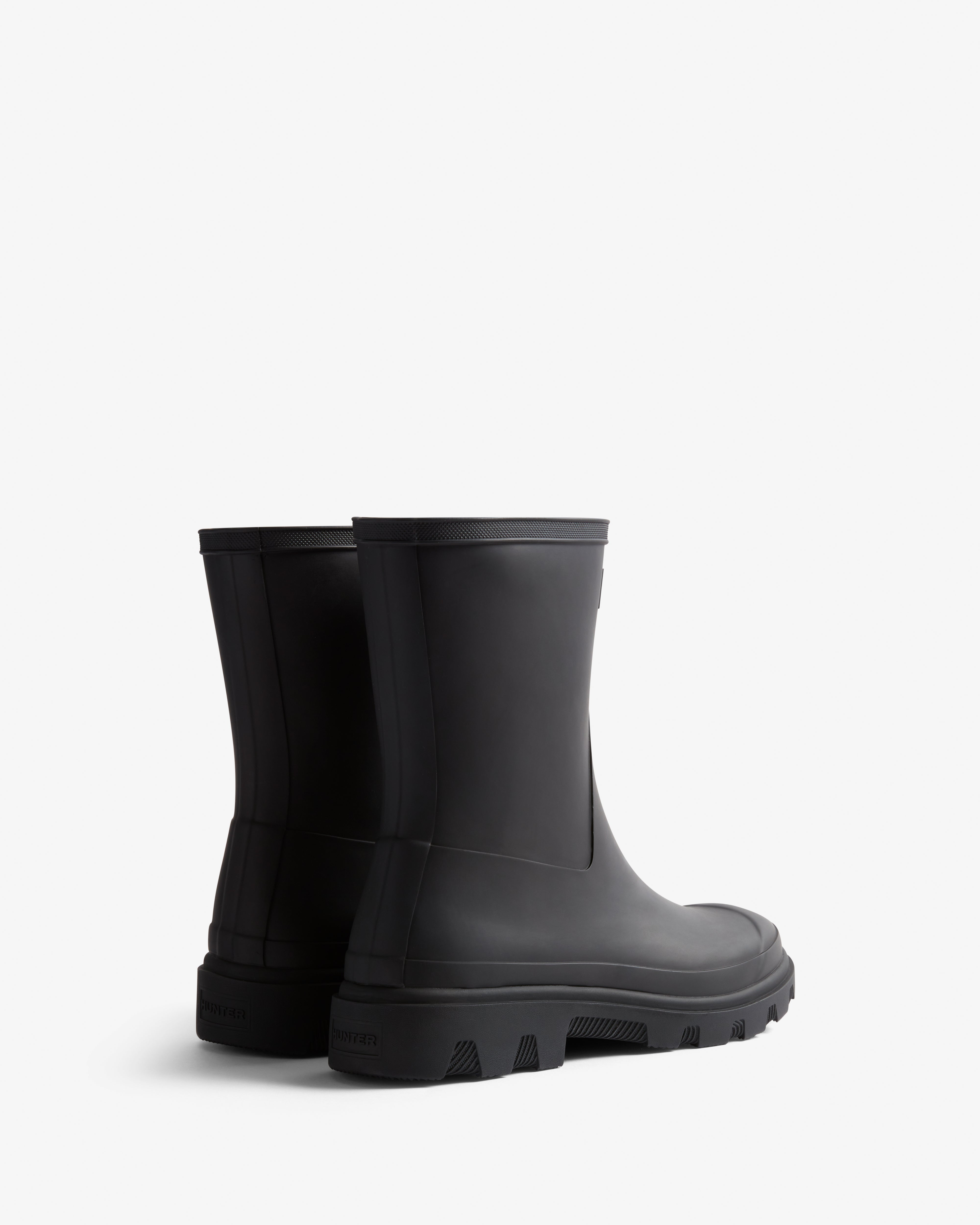 Unisex Black Downpour Short Boot – Hunter Boots UK