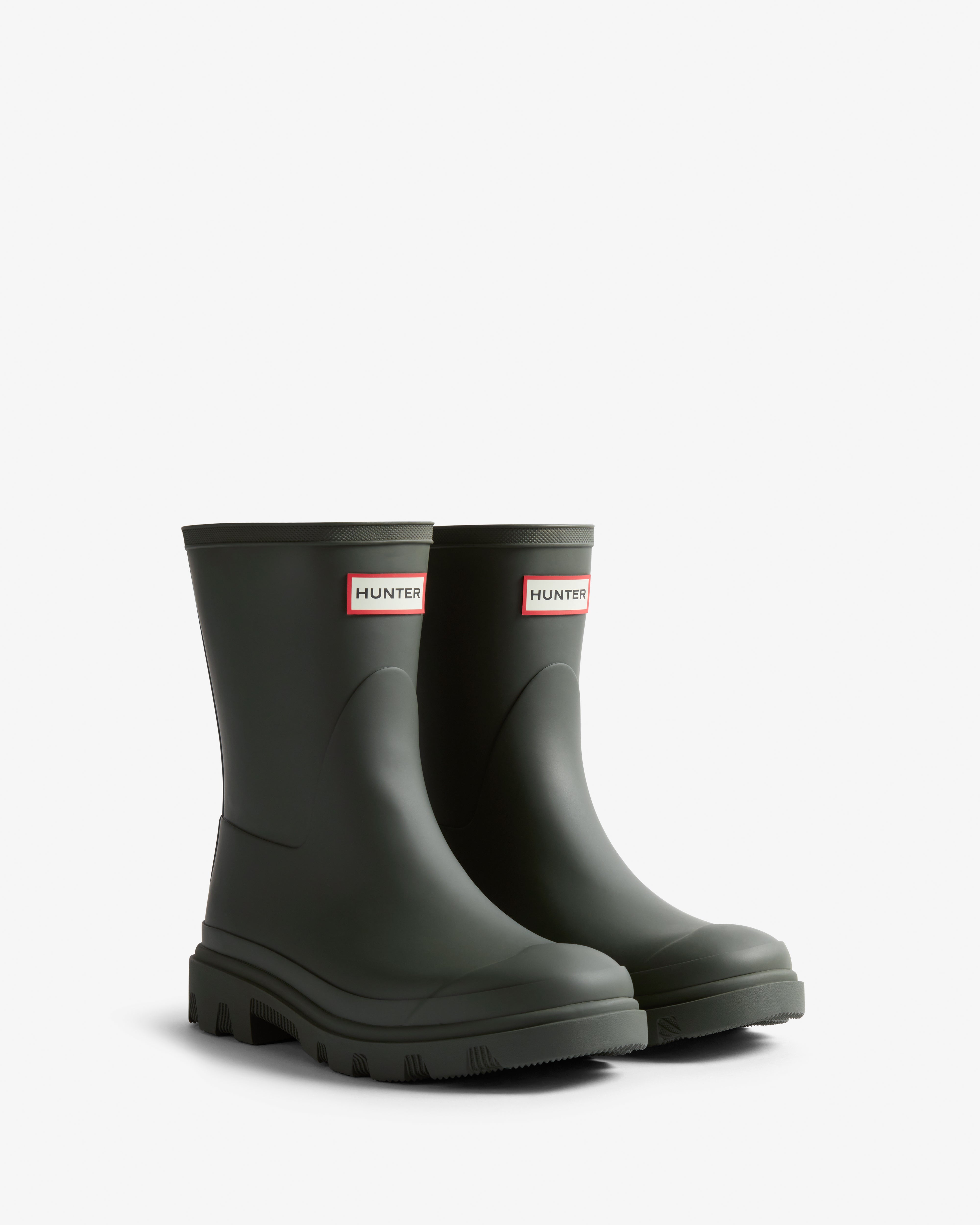Unisex Dark Olive Downpour Short Wellington Boot – Hunter Boots UK Unisex Dark Olive Downpour Short Wellington Boot – Hunter Boots UK
