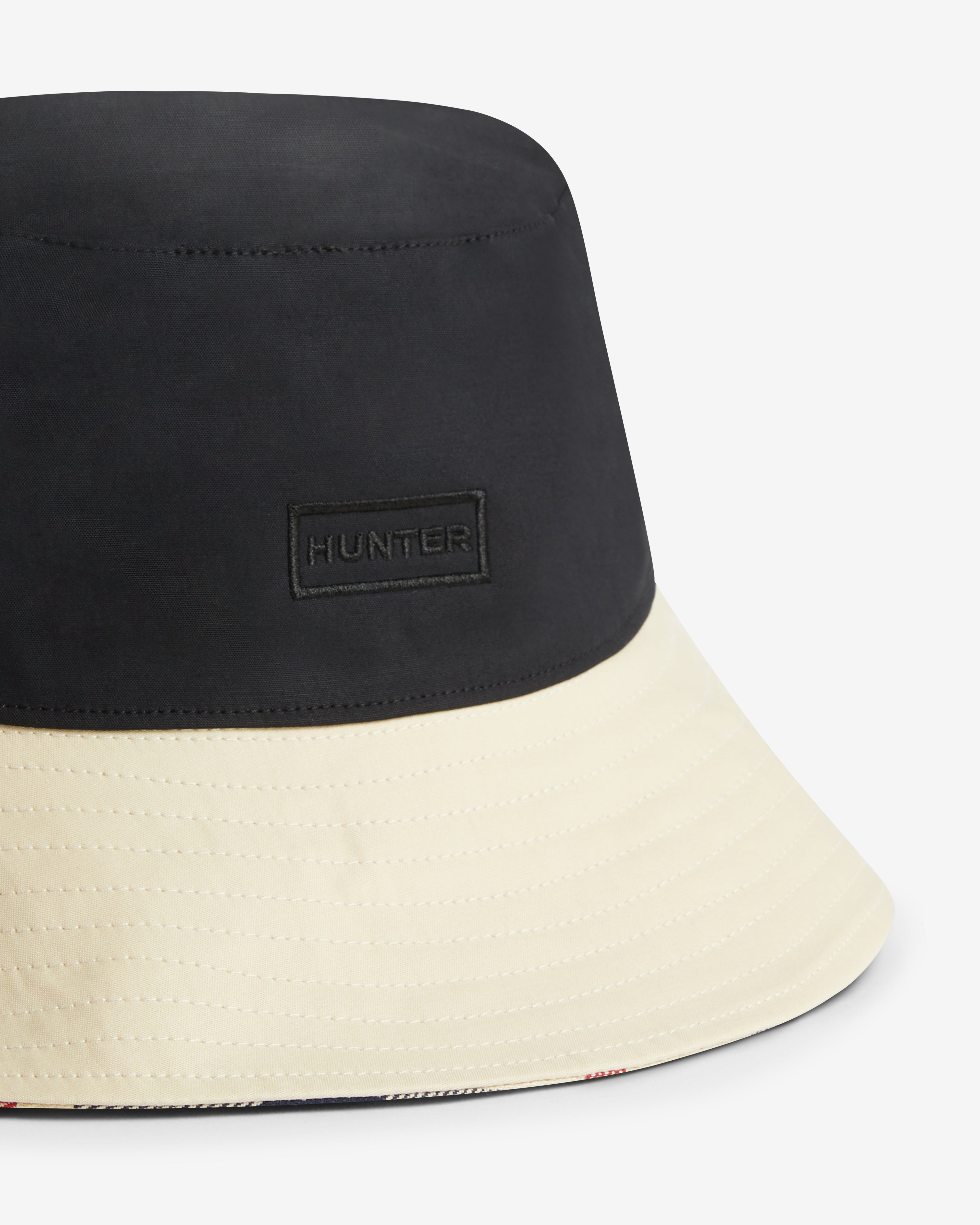 Black Recrafted Reversible Bucket Hat – Hunter Boots UK