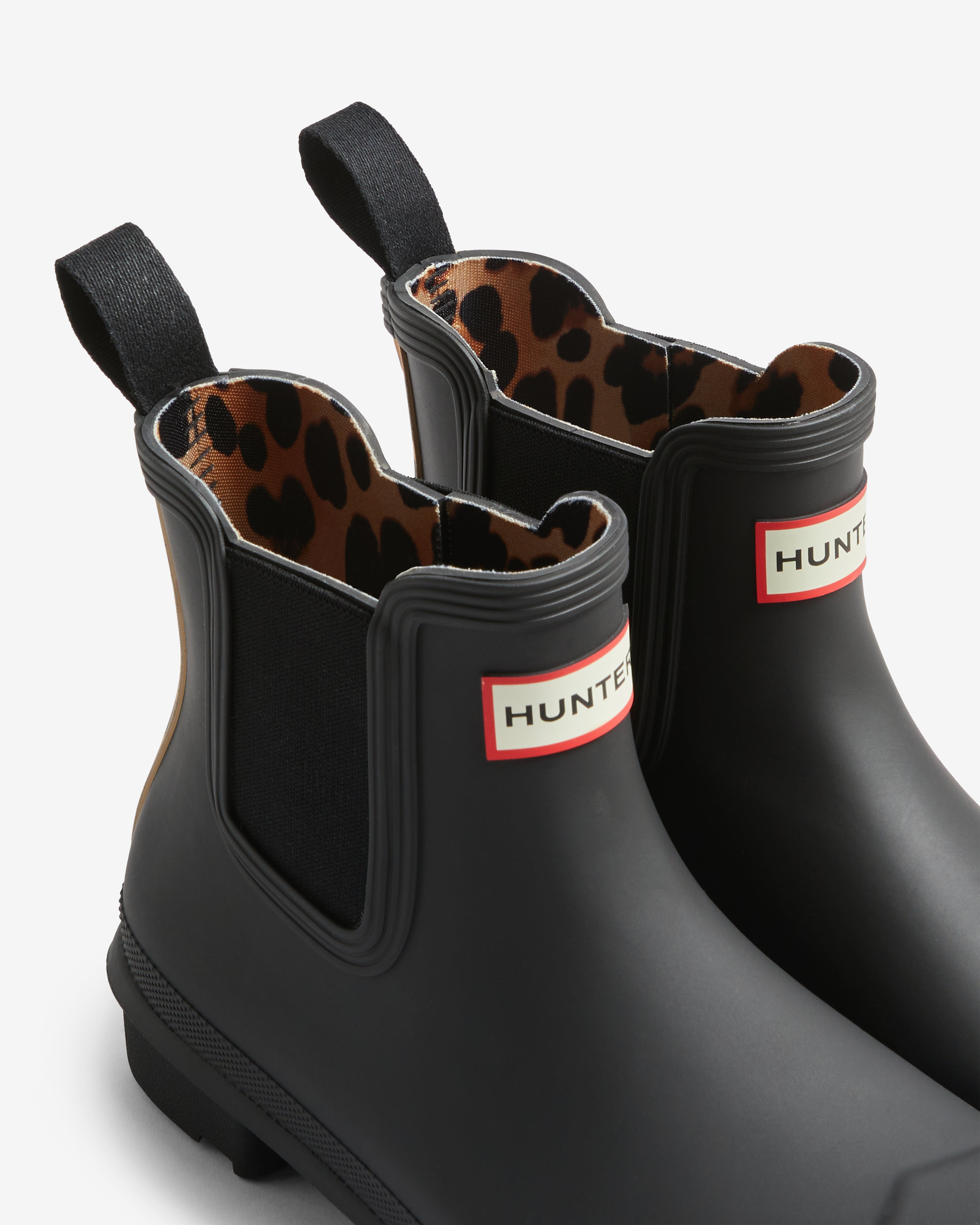 Women's Black Chelsea Leopard Print Backstrap Boot – Hunter Boots UK