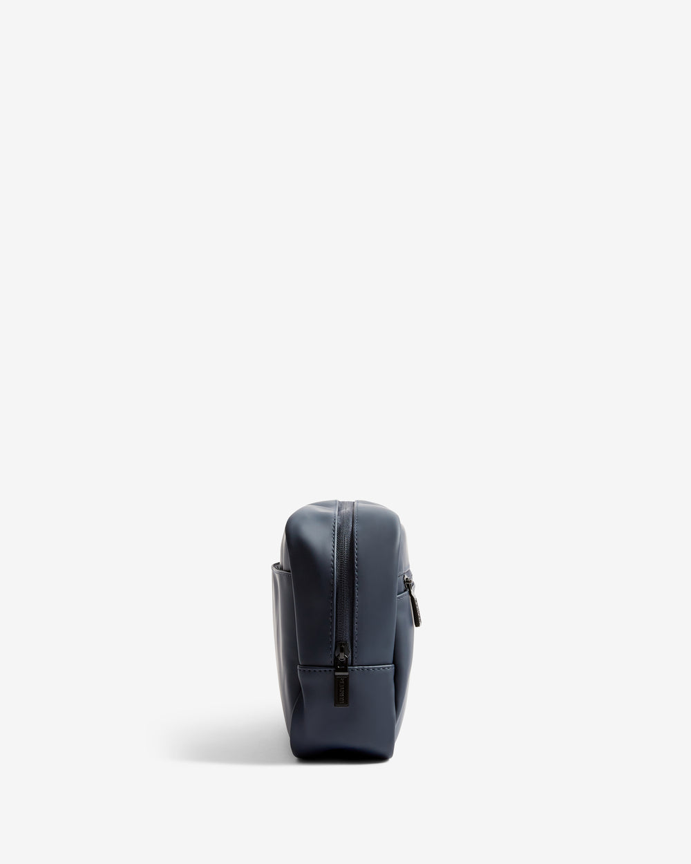 Displays the Navy Portare 'Hunter' branded Unisex Travel Bag
